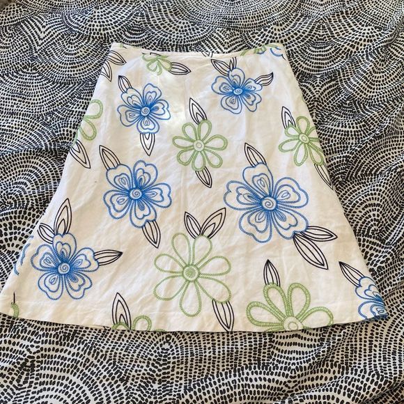 Dressbarn size 12 Linen Rayon Embroidered Floral A line Business Casual Skirt - Picture 2 of 8